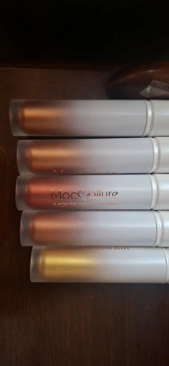 Iluminador Líquido MocCallure 5 Tonos - 2