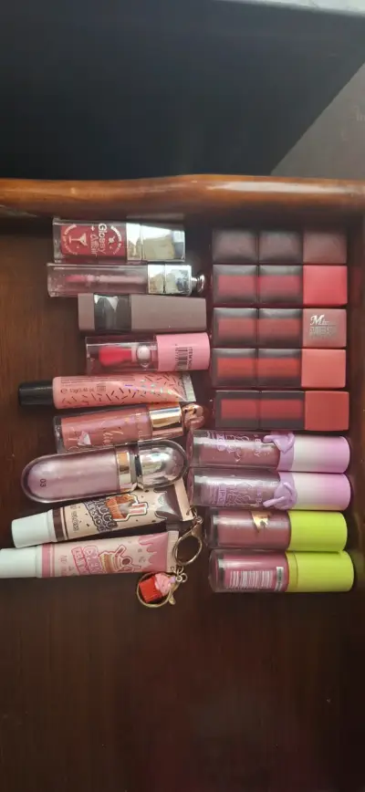 Set de brillos labiales sorpresa - miniatura 2