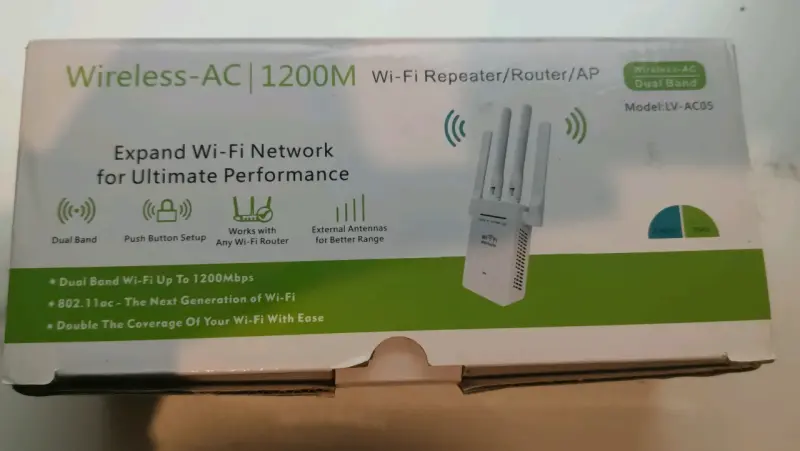 Repetidor Wi-Fi Dual Band con Antenas Externas - 1