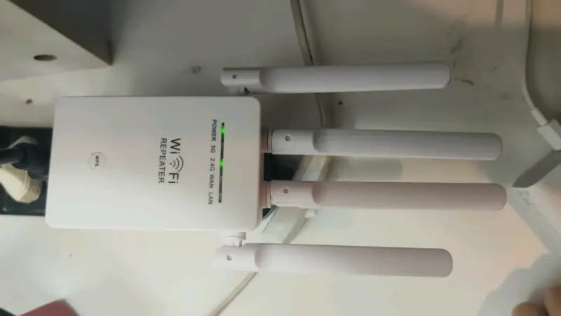 Repetidor Wi-Fi Dual Band con Antenas Externas - 4
