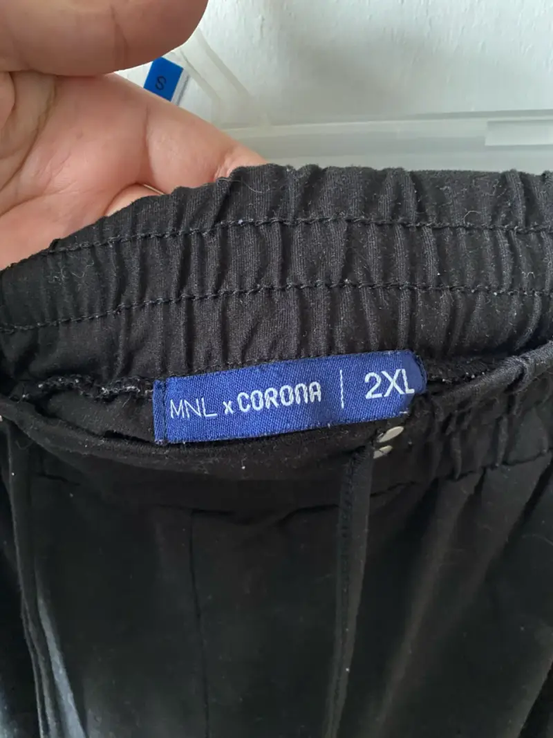 Pantalones negros Corona talla 2XL - 4