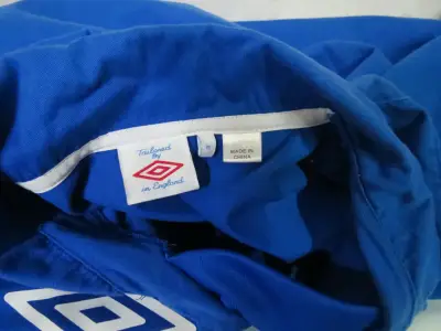 Polerón de Fútbol Retro Umbro talla M Azul - miniatura 5