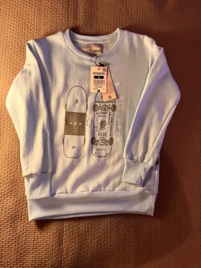Polerón celeste para niño con diseño de skate Federation - miniatura 1