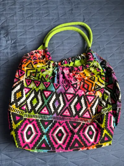 Bolso de tela con diseño geométrico colorido - miniatura 1