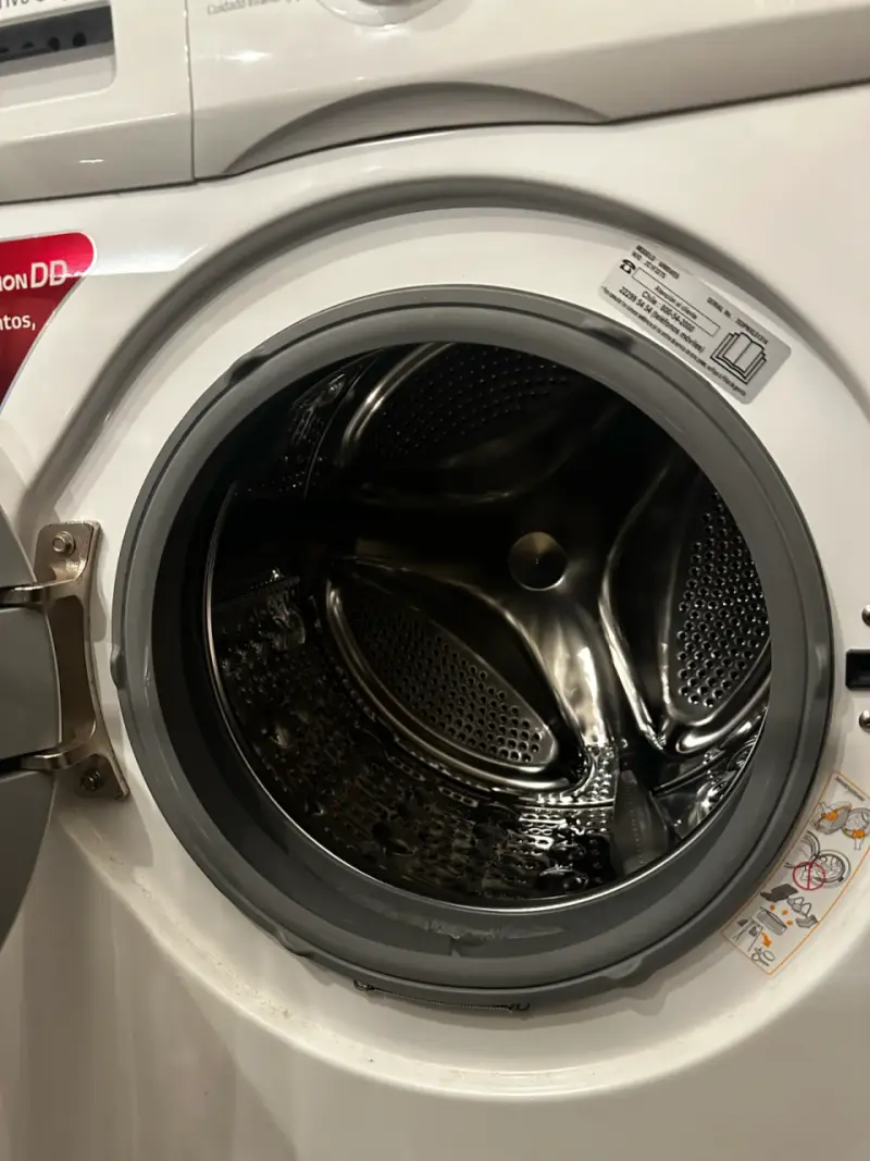 Lavadora LG Direct Drive 9kg en buen estado - 3
