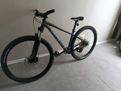 Bicicleta de Montaña Specialized Negra - miniatura 1