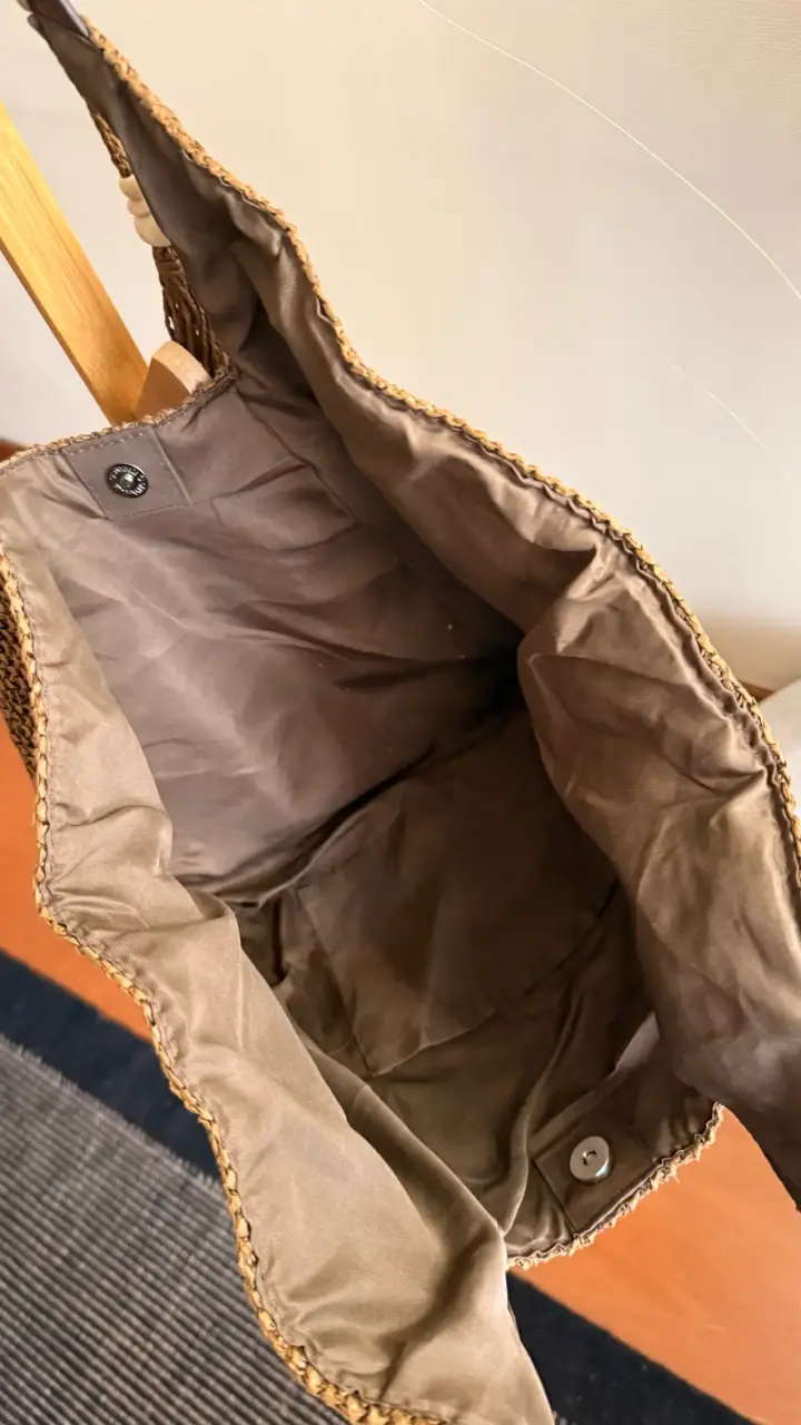 Bolso de paja tejido con adorno floral - 3