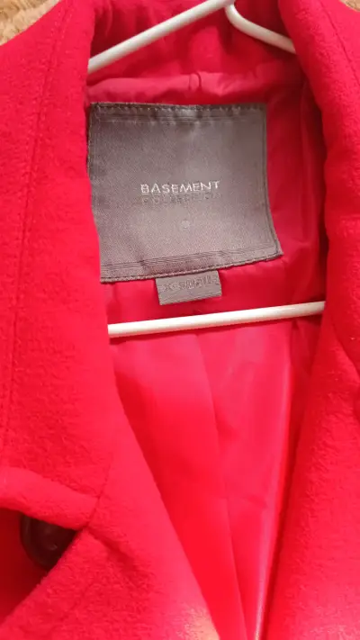Abrigo rojo doble faz Basement talla S - miniatura 2