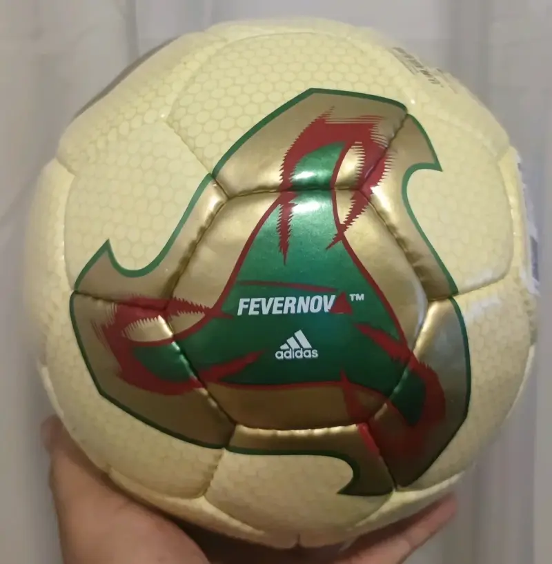 Balón de fútbol Adidas Fevernova dorado - 2