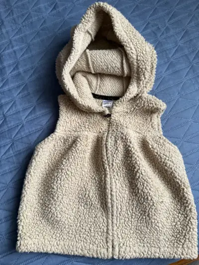 Chaleco sin mangas con capucha para bebé Carter's - miniatura 1