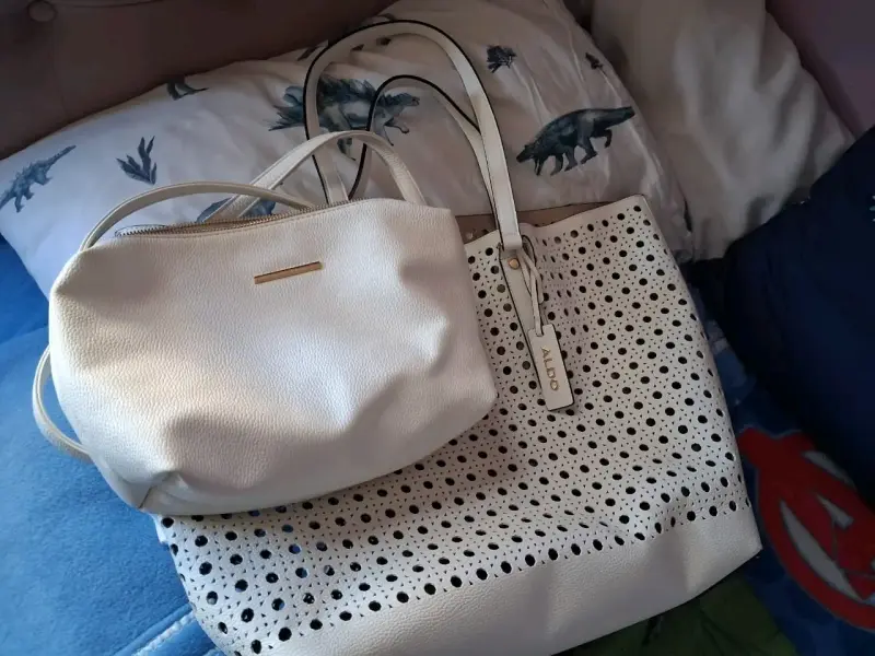 Set de carteras blancas Aldo con diseño calado - 3
