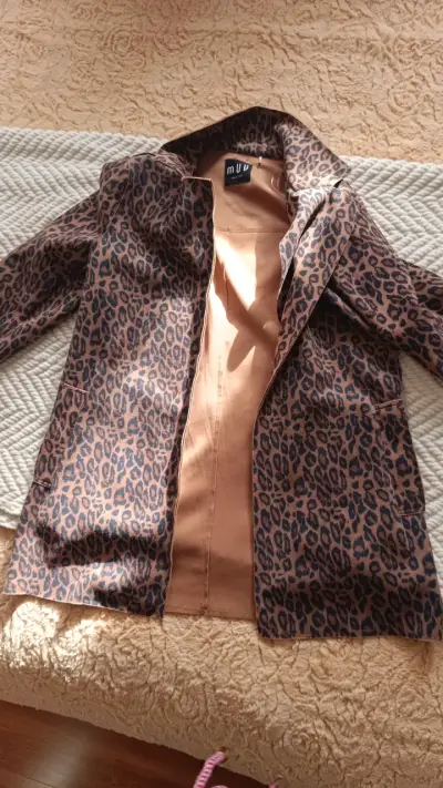 Abrigo animal print MUV talla XS - miniatura 1