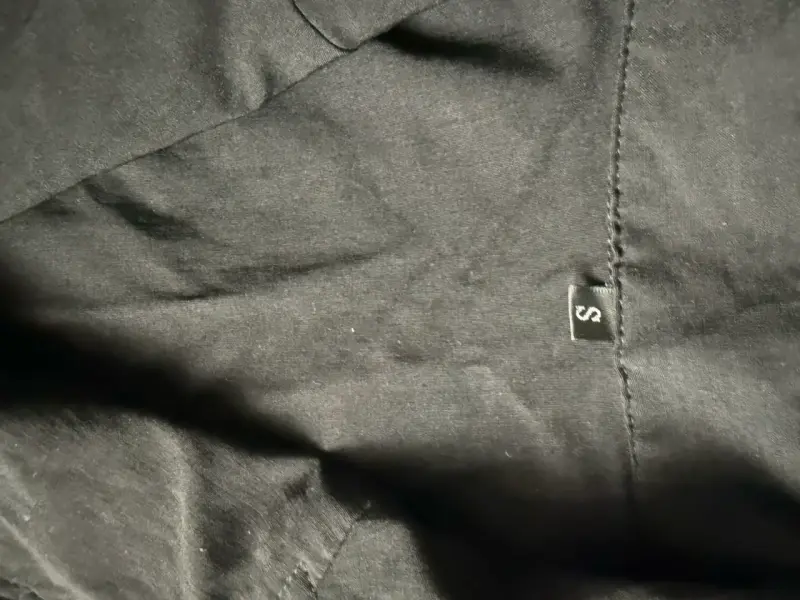 Bolero negro con diseño fruncido para mujer - 2