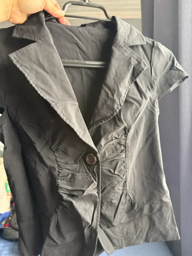 Bolero negro con diseño fruncido para mujer - 3