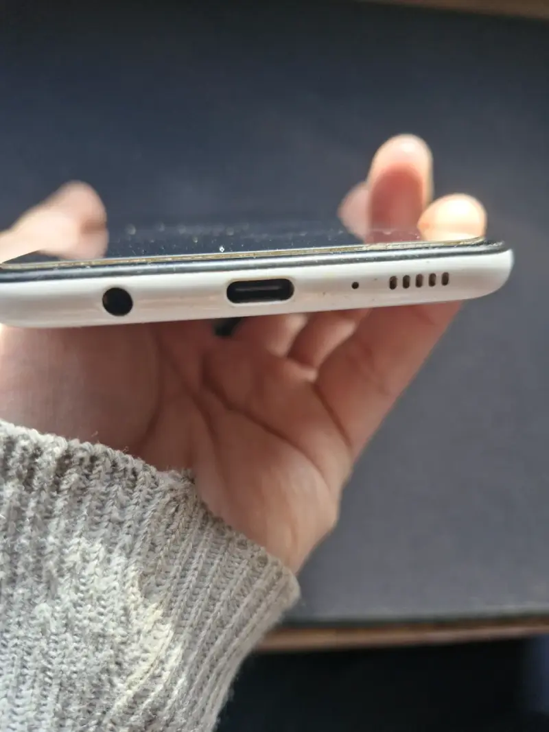 Samsung Galaxy A30s en buen estado - 2