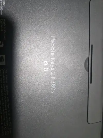 Teclado Inalámbrico Logitech Pebble Keys 2 K380s - miniatura 2