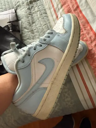 Zapatillas deportivas Nike Air Jordan celestes - miniatura 2