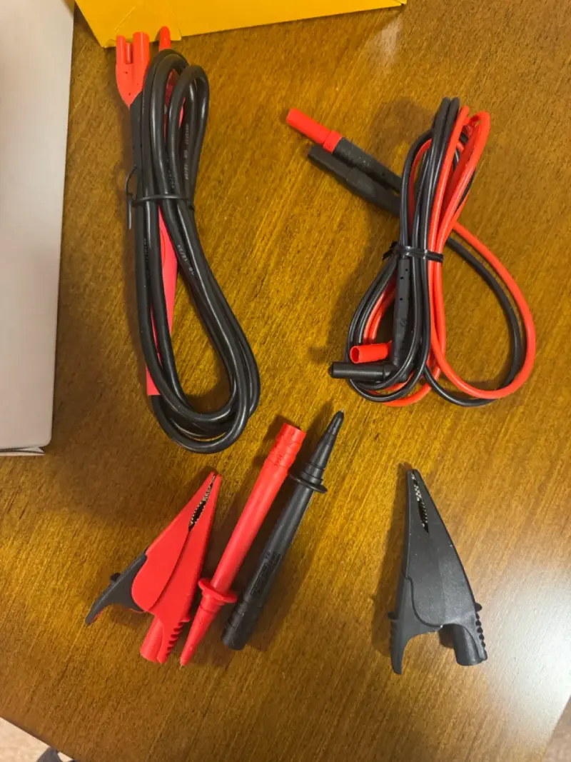 Tester de Aislamiento Fluke 1507 con Accesorios - 3