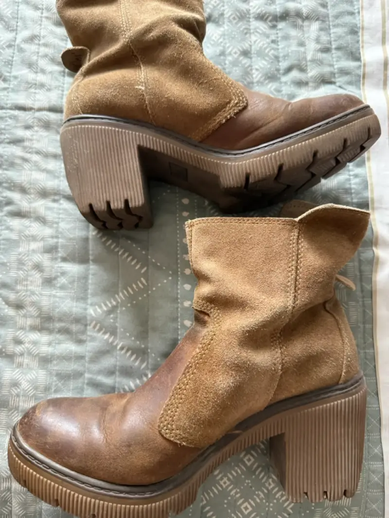 Botines de cuero marrón CAT con plataforma - 1