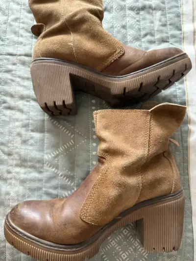 Botines de cuero marrón CAT con plataforma - miniatura 1