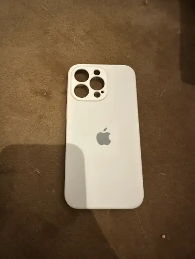 Carcasa protectora blanca para iPhone 13 Pro - miniatura 1
