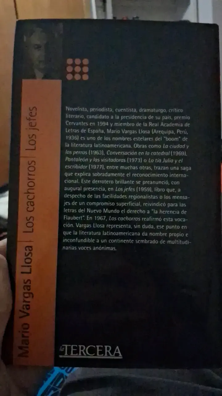 Libro Mario Vargas Llosa Los Cachorros Los Jefes - 2