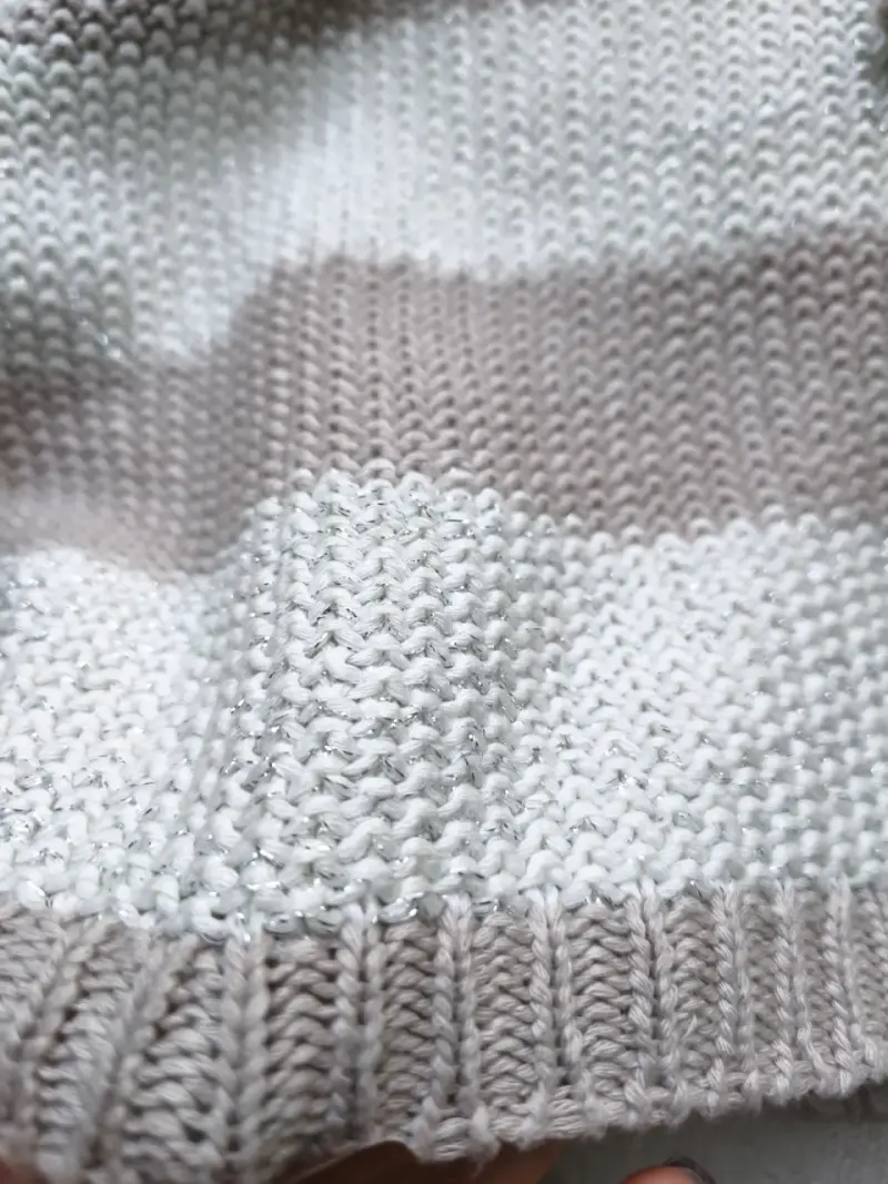 Suéter de rayas beige y blanco talla L - 2