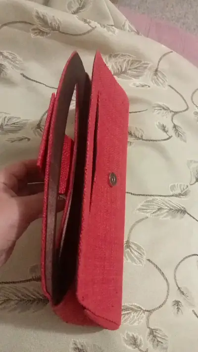 Cartera de mano roja elegante - miniatura 3