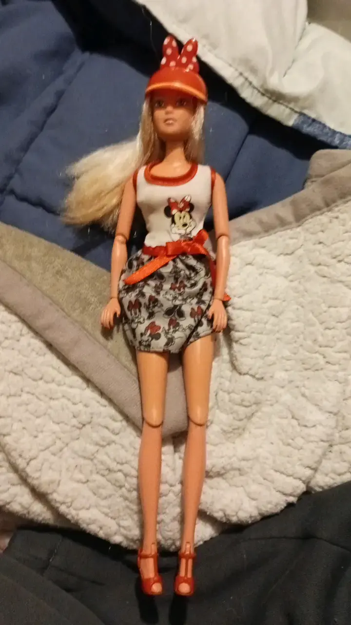 Muñeca Barbie articulada - 1