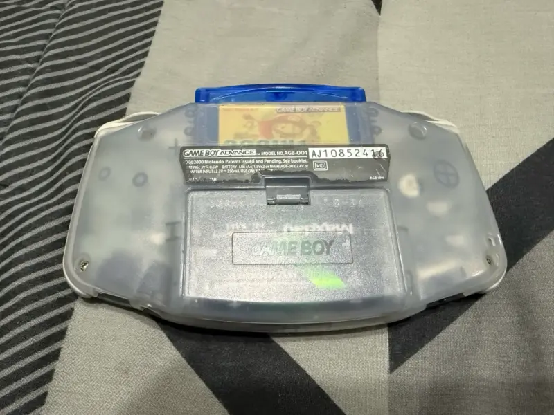 Consola portátil Game Boy Advance transparente - 2