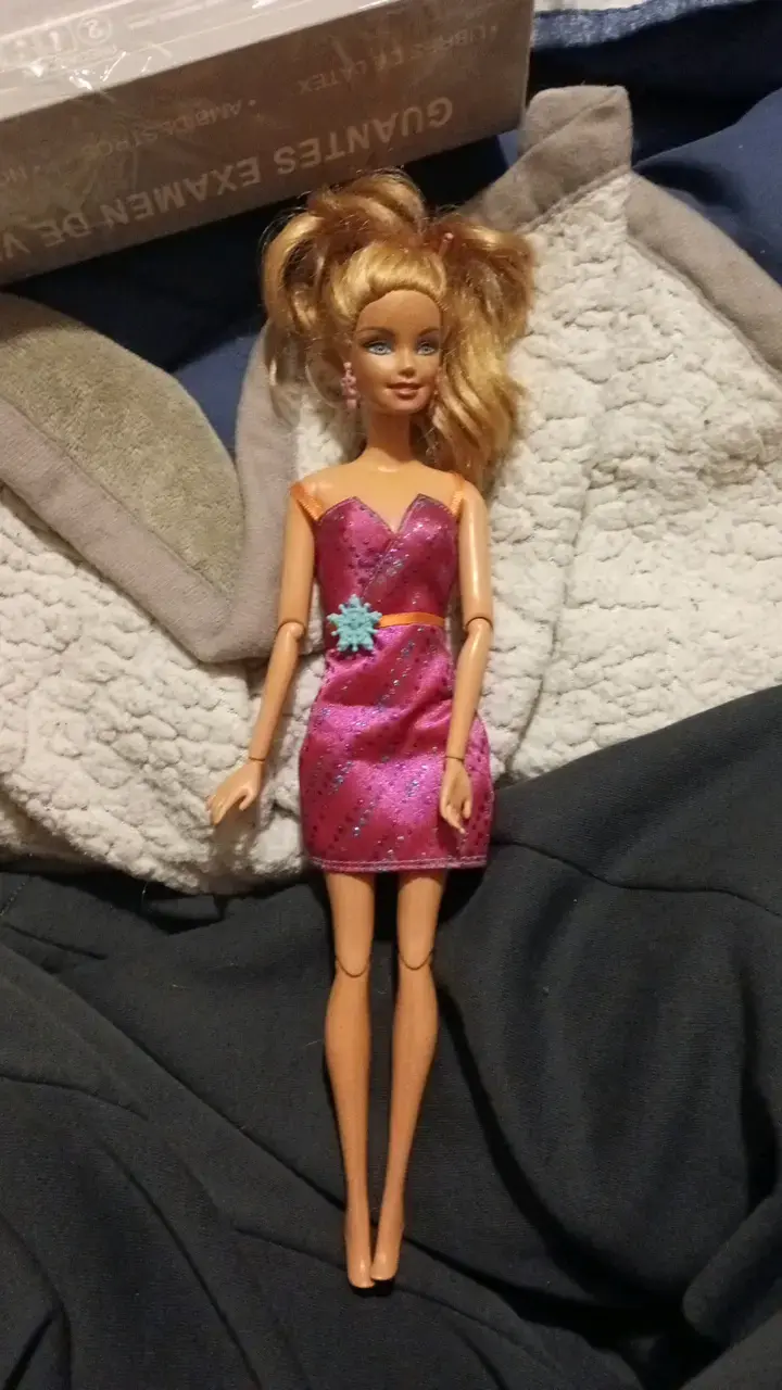 Muñeca Barbie articulada - 1