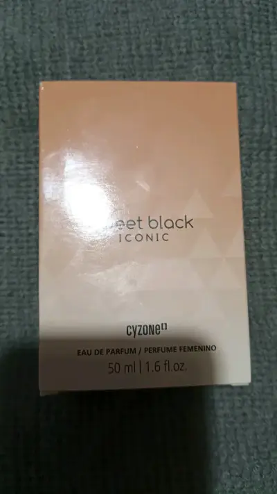 Set de perfumes L'Bel y Cyzone variados - miniatura 1