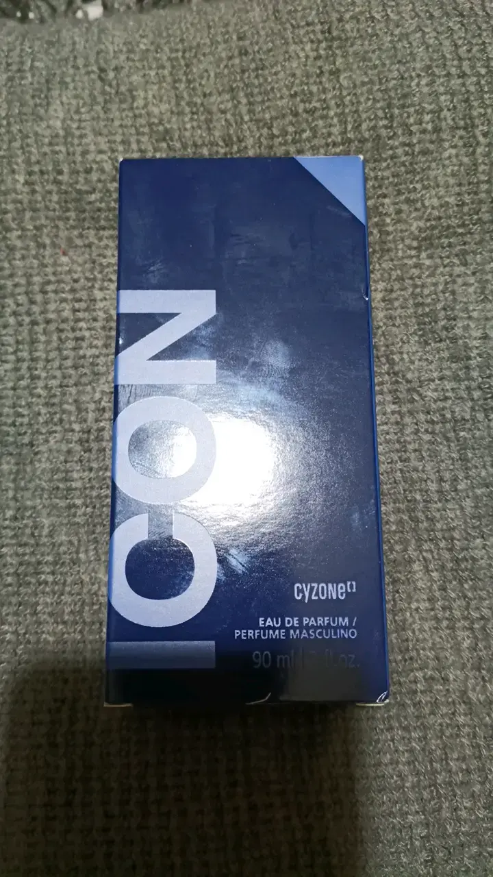 Set de perfumes L'Bel y Cyzone variados - 2