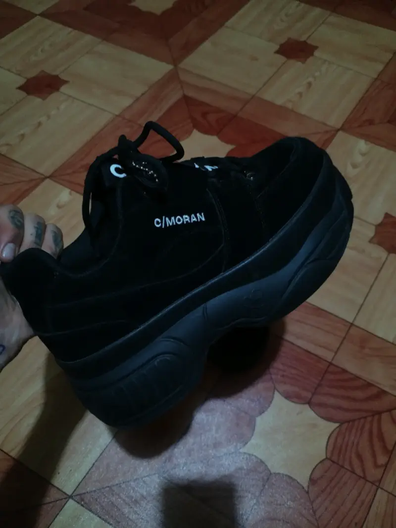 Zapatillas negras C/Moran con plataforma - 1