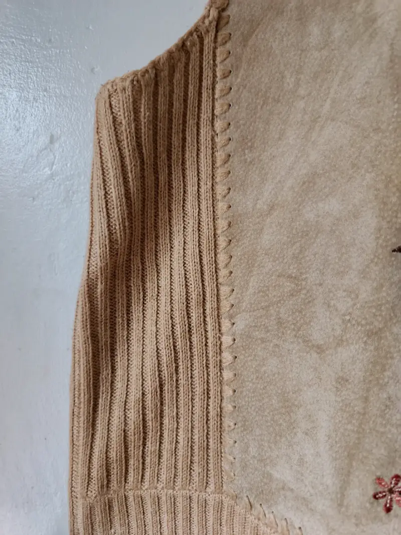 Chaleco beige bordado floral vintage - 3