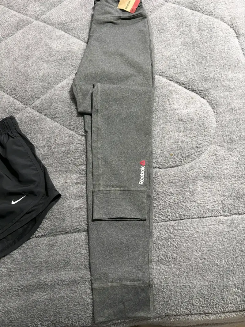 Biker deportivos Under Armour blancos - 3