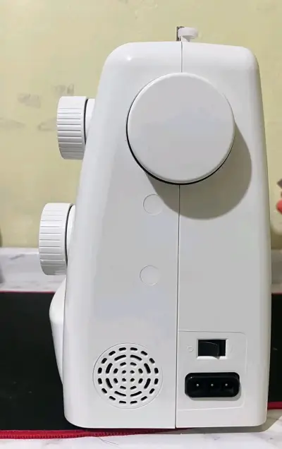 Máquina de Coser Singer Simple con Accesorios - miniatura 2