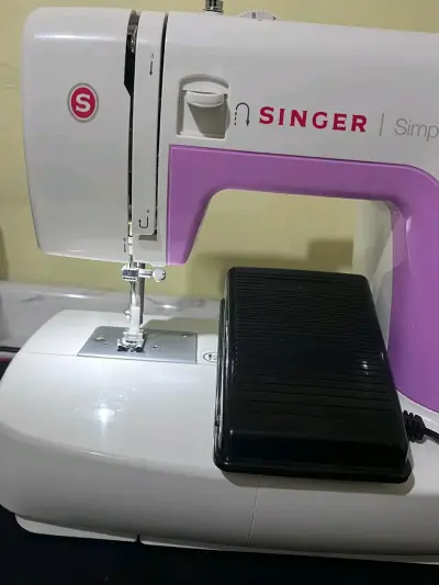 Máquina de Coser Singer Simple con Accesorios - miniatura 5