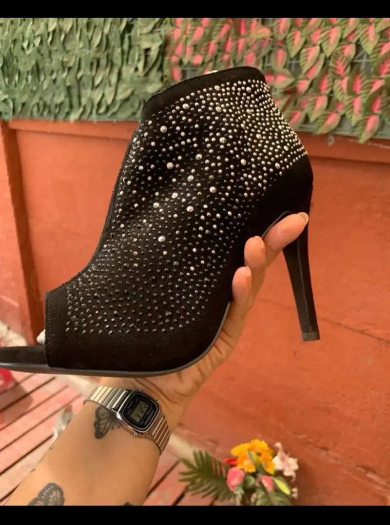 Botines de tacón alto con brillantes negros - 2