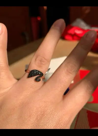 Anillo Swarovski con diseño de cisne - miniatura 2