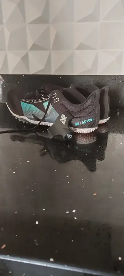 Zapatillas de Atletismo New Balance SD100 Negras - miniatura 1