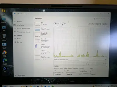 Laptop gaming HP Omen 16 2025 - miniatura 3