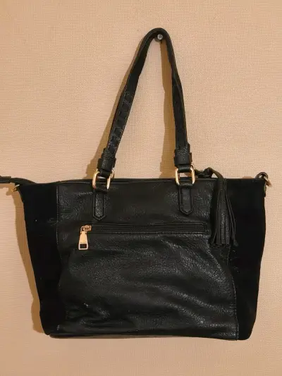 Bolso de cuero negro Amphora con detalles dorados - miniatura 1