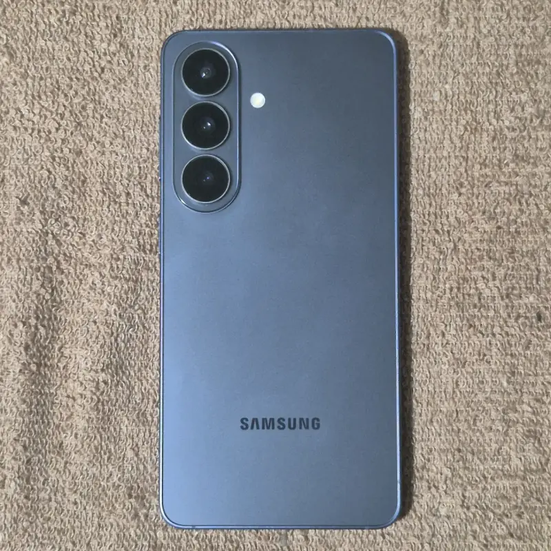 Samsung S26 512GB con su caja y cable USB C - 2