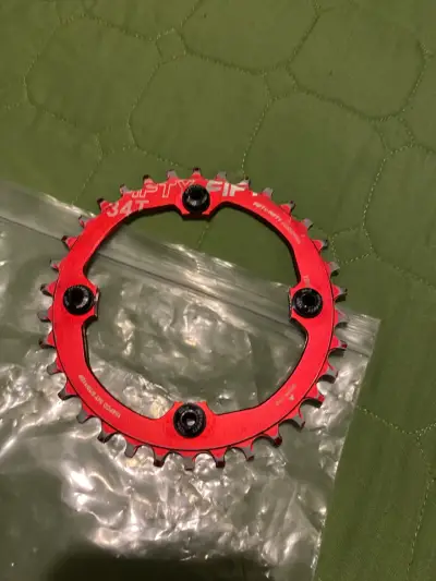 Plato de Bicicleta 34T Rojo fifty-fifty - miniatura 1