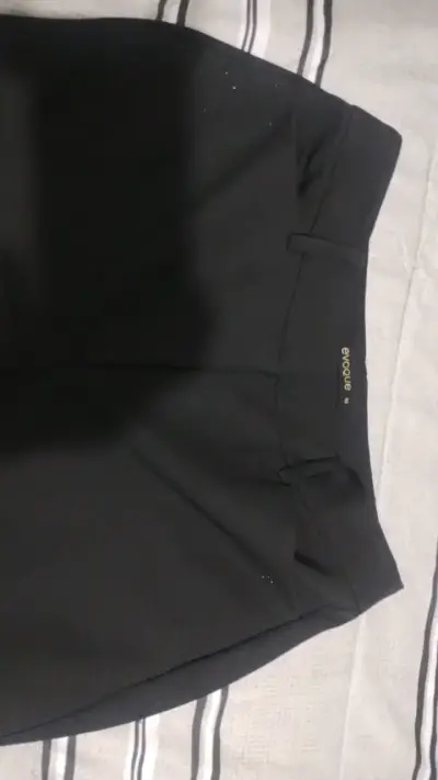 Pantalones negros de vestir para mujer - miniatura 2