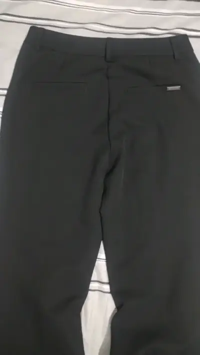 Pantalones negros de vestir para mujer - miniatura 3