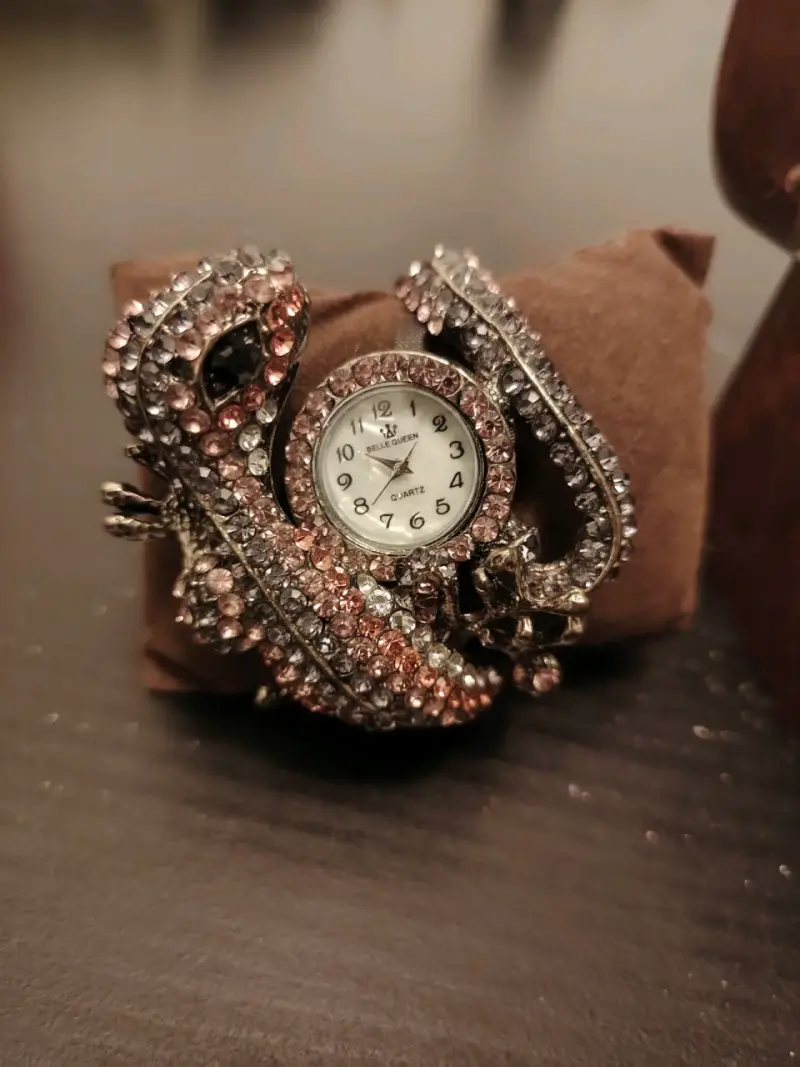 Reloj pulsera de cuarzo con diseño de lagarto - 3