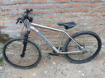 Bicicleta Bianchi de Montaña en Buen Estado - miniatura 2