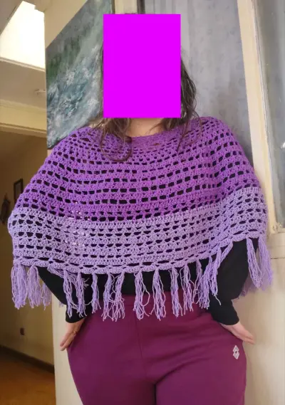 Poncho tejido a crochet color 💜 - miniatura 1